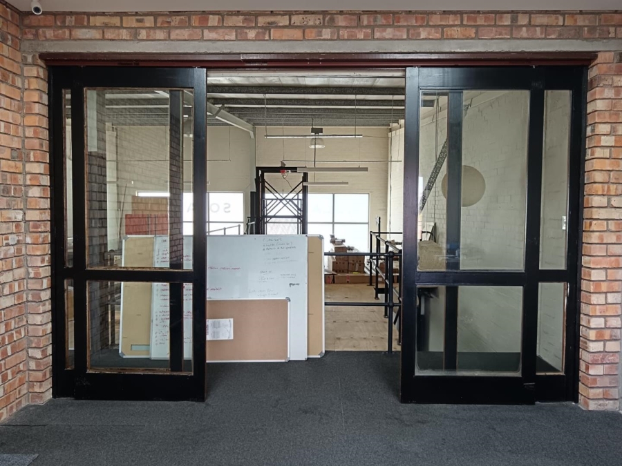 To Let commercial Property for Rent in Brooklyn Western Cape